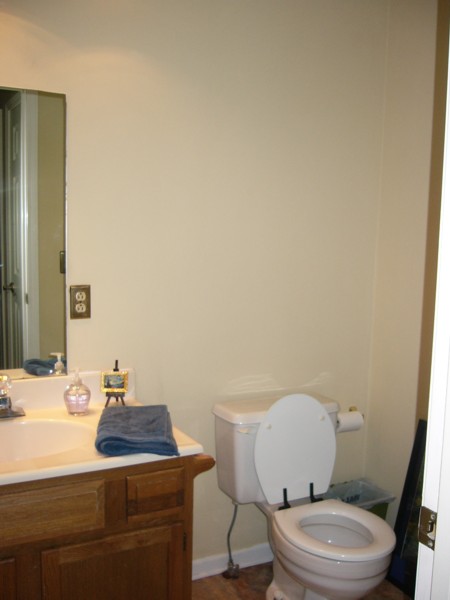 HalfBath.JPG